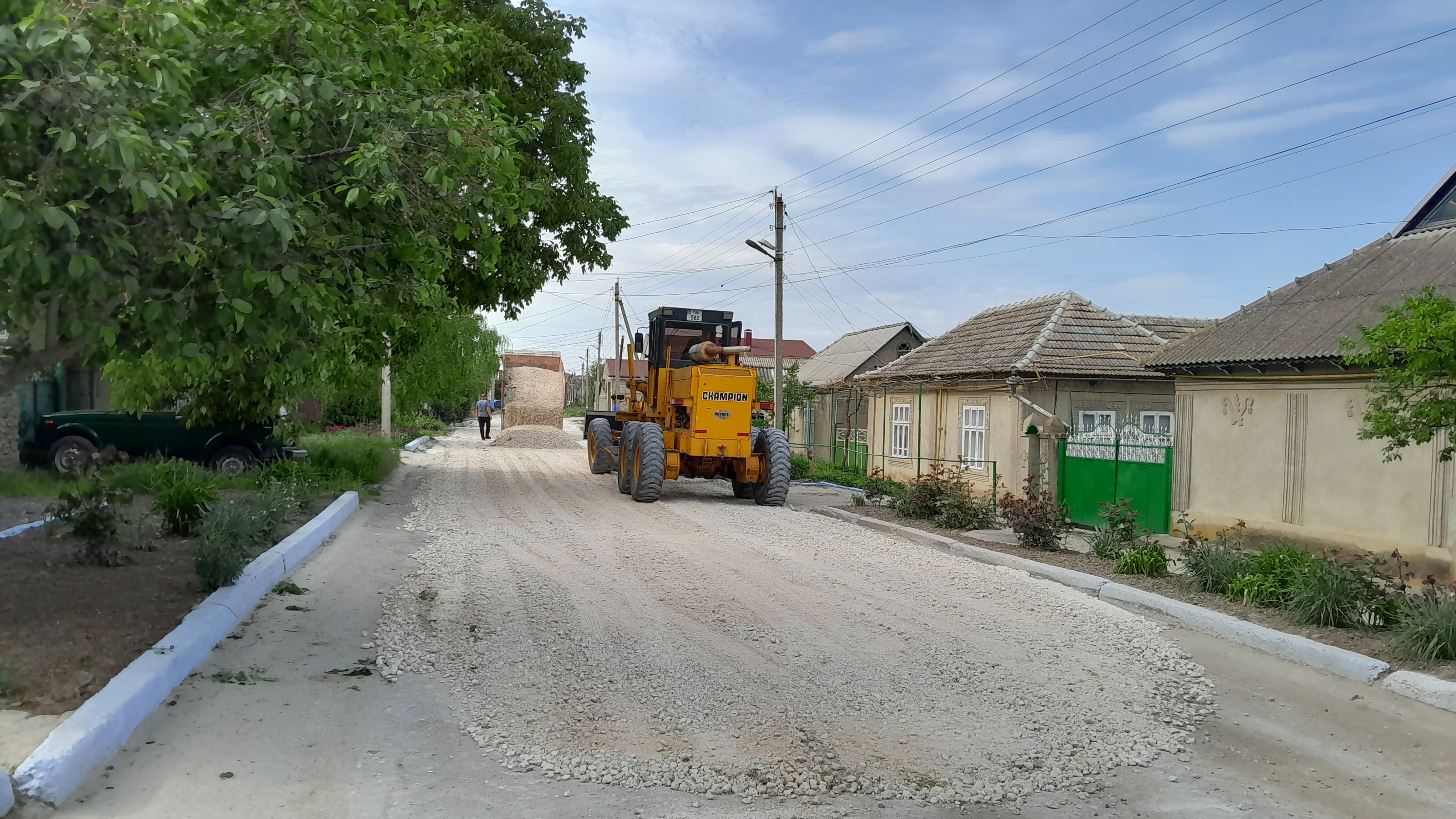 Работы по благоустройству дороги ул. Ленина.