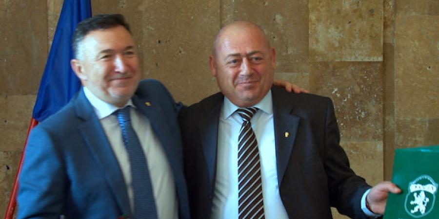 сотрудничество